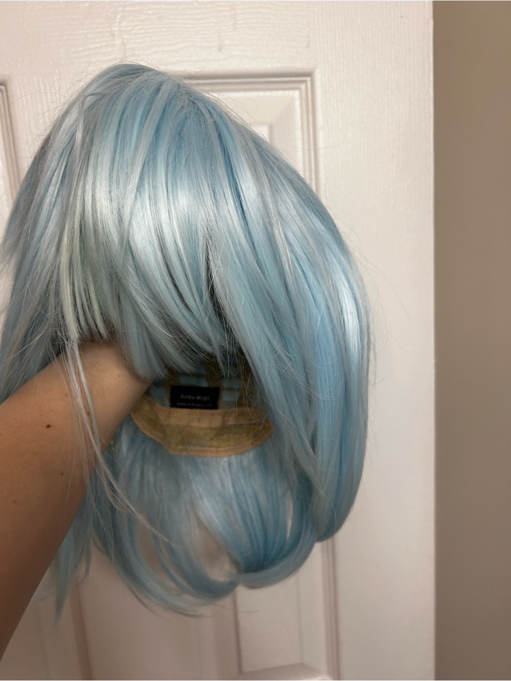 Arda - Short Synthetic Bob Wig with Bangs and 2 ponytail clips - Powder Blue